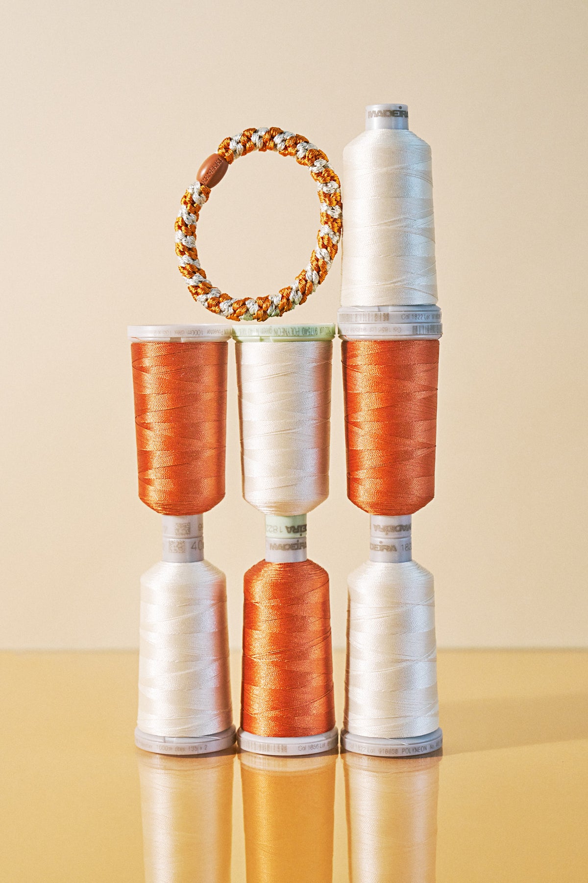 KKNEKKI Burned Terracotta Ivory Glitter Stripe ✨Pre-order -Envios a partir del 25/09